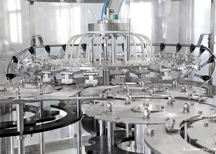 四合一矿泉水灌装设备 四合一矿泉水灌装设备