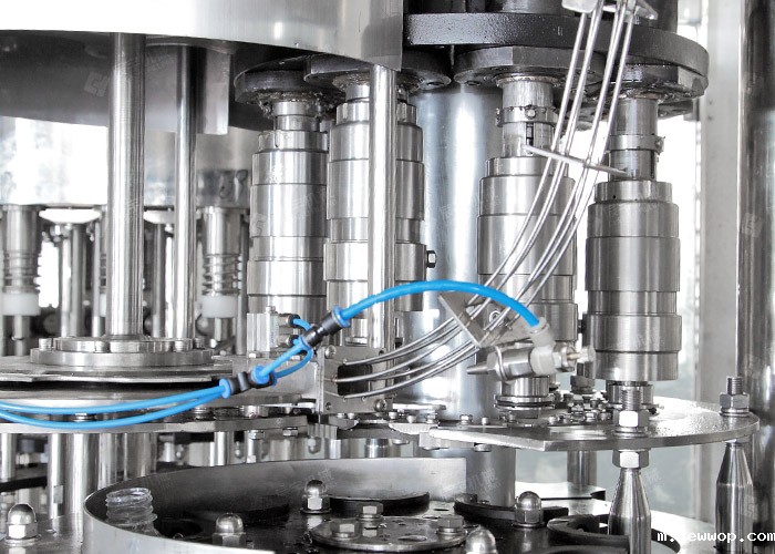 四合一矿泉水灌装设备 四合一矿泉水灌装设备