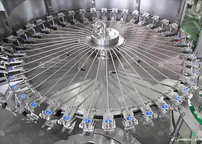 PET瓶啤酒灌装机 PET瓶啤酒灌装机