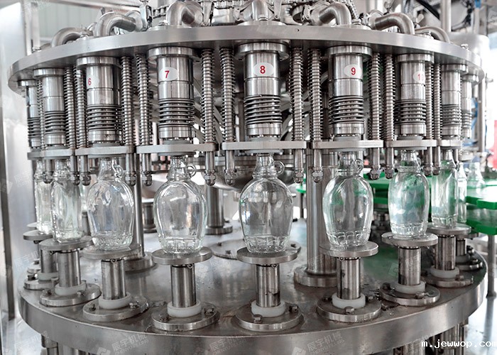 三合一白酒灌装机