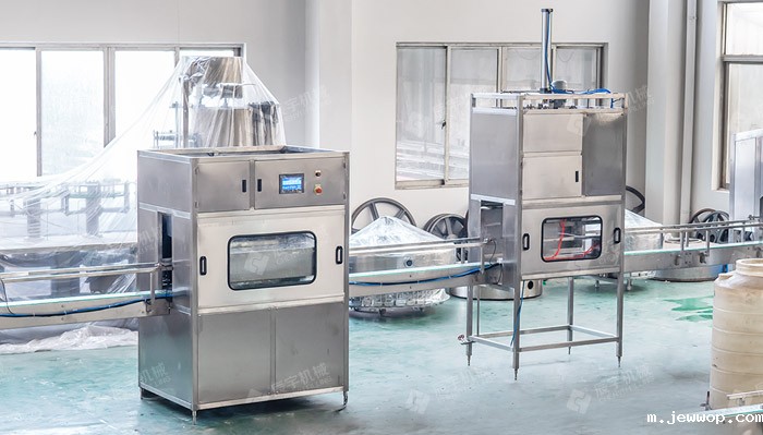 5加仑桶装水灌装生产线 5加仑桶装水灌装生产线