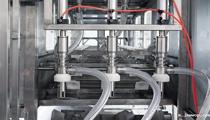 5加仑桶装水灌装生产线 5加仑桶装水灌装生产线